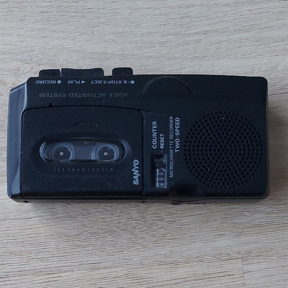 Sanyo Microcassette Recorder